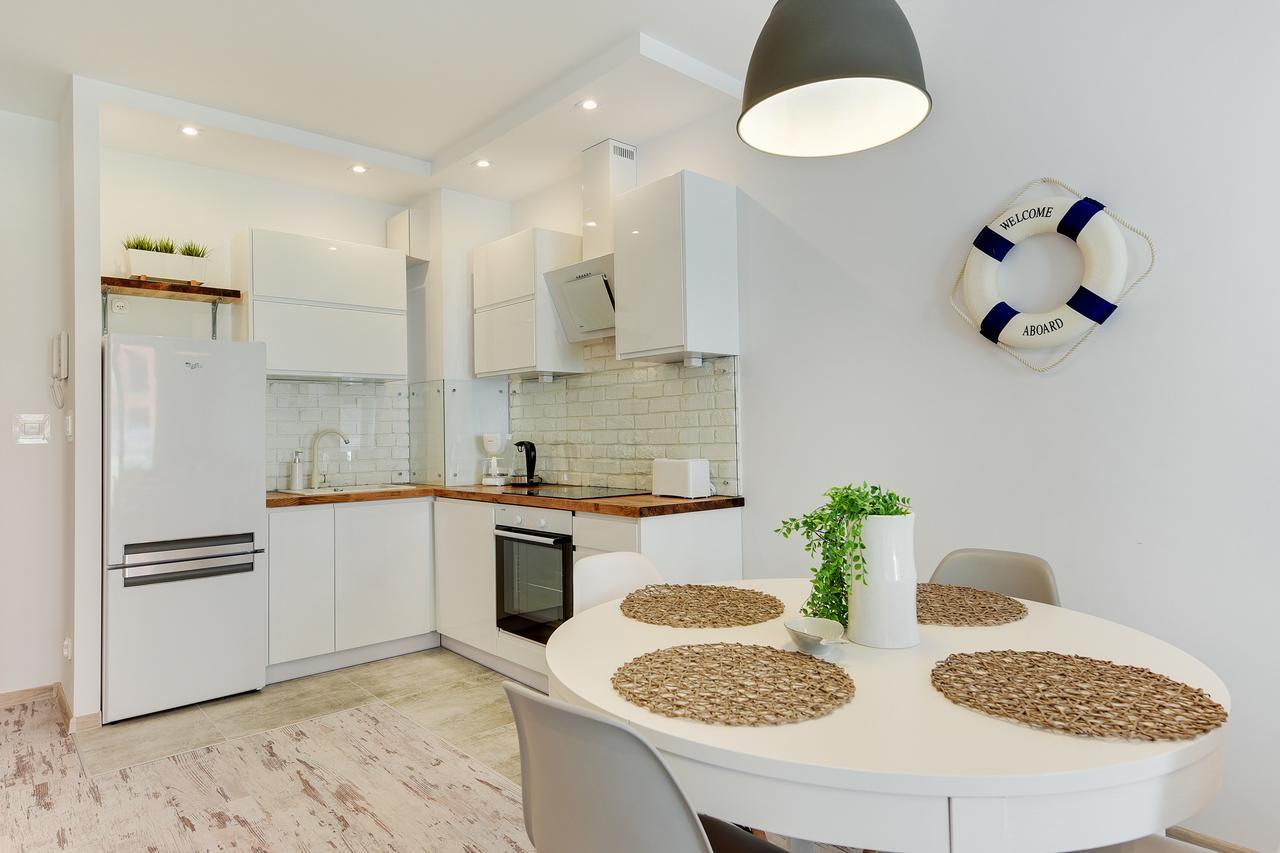 Aura Island Apartments Old Town กดัญสก์ ภายนอก รูปภาพ