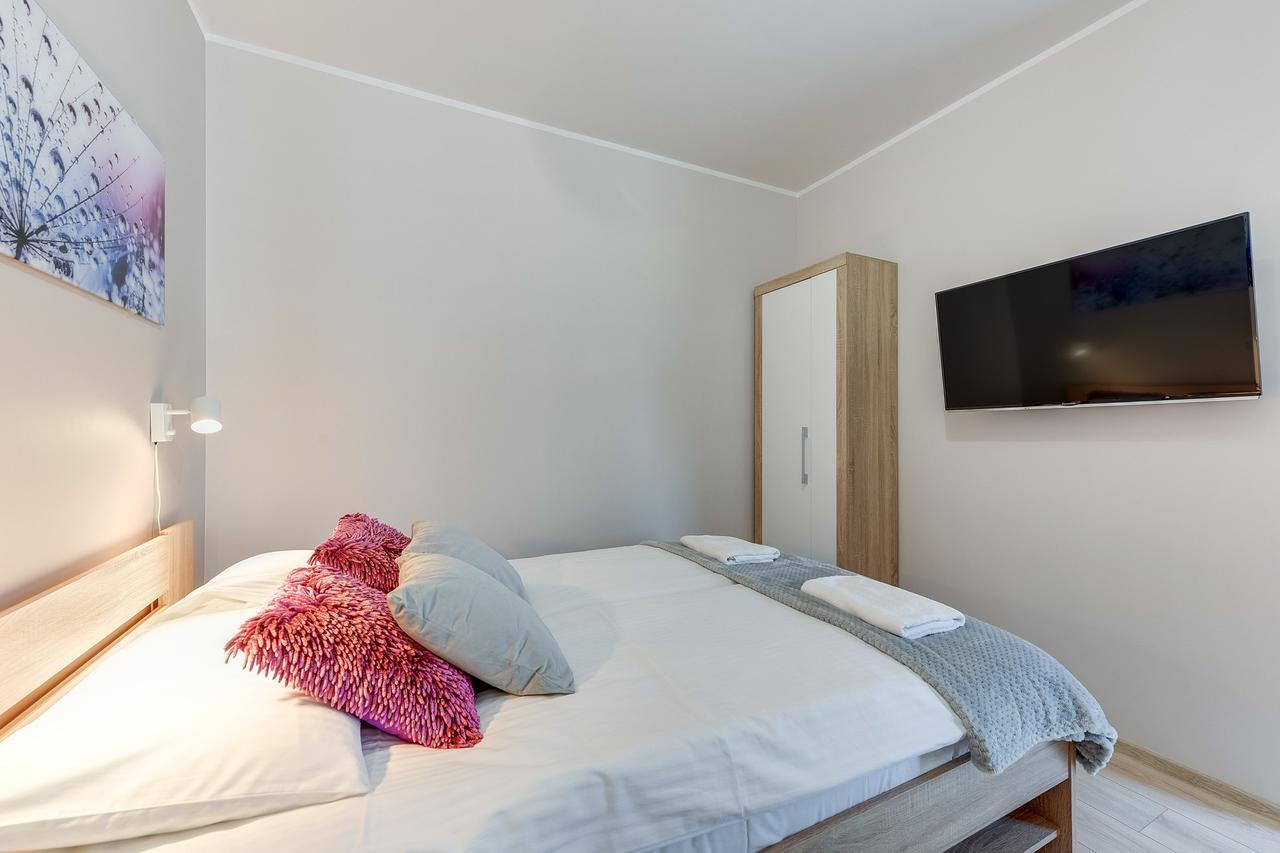 Aura Island Apartments Old Town กดัญสก์ ภายนอก รูปภาพ