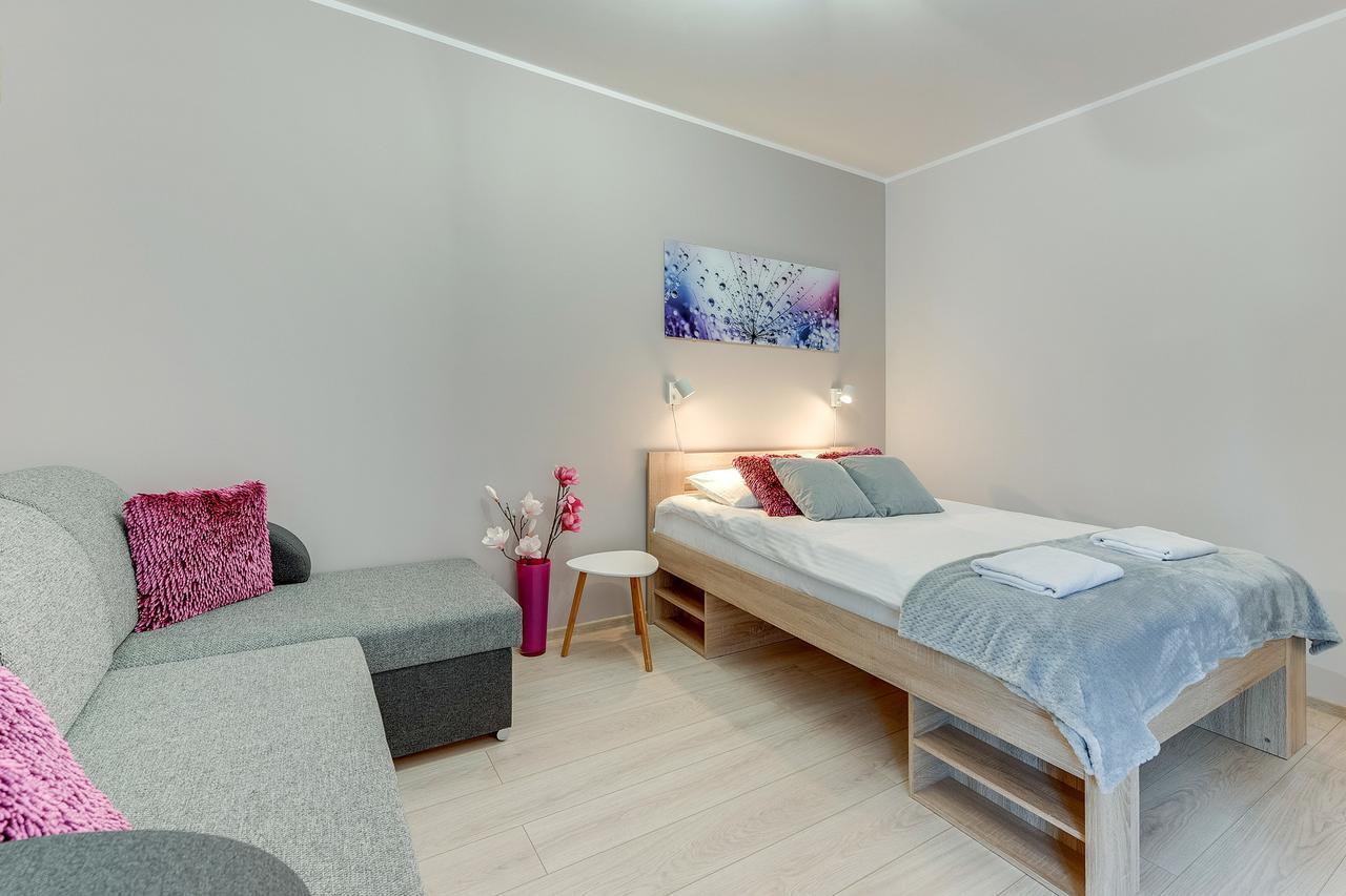 Aura Island Apartments Old Town กดัญสก์ ภายนอก รูปภาพ